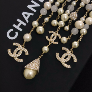 Luxury Womens Jewelry Chanel Crystals CC Tassel Pearls Brooch A39PP200 AA146349