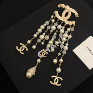 Luxury Womens Jewelry Chanel Crystals CC Tassel Pearls Brooch A39PP200 AA146349