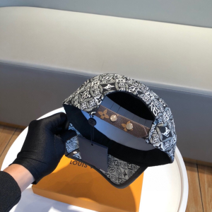 Luxury Womens Hats Louis Vuitton Since 1854 Baseball Hat Black A144PP70 AA146590