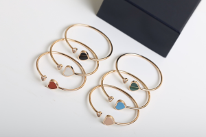 Luxury Womens Jewelry Chopard Happy Hearts Bracelets White A205PP320 AA146911