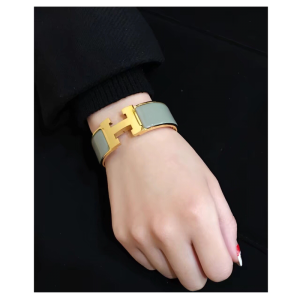 Luxury Womens Jewelry Hermes Clic Clac H Wide Bracelet Grey A205PP240 AA146903