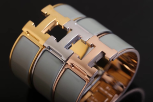 Luxury Womens Jewelry Hermes Clic Clac H Wide Bracelet Grey A205PP240 AA146903