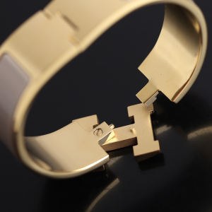 Luxury Womens Jewelry Hermes Clic Clac H Wide Bracelet Grey A205PP240 AA146905