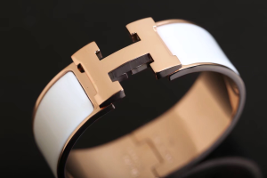 Luxury Womens Jewelry Hermes Clic Clac H Wide Bracelet White A205PP240 AA146900
