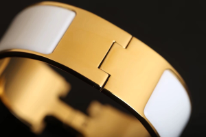 Luxury Womens Jewelry Hermes Clic Clac H Wide Bracelet White A205PP240 AA146900