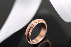 Luxury Womens Jewelry Tiffany T Two Narrow Diamond Ring A205PP260 AA146898