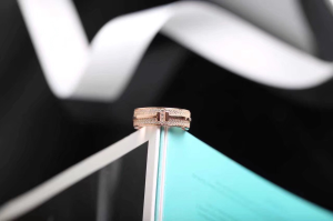 Luxury Womens Jewelry Tiffany T Two Narrow Diamond Ring A205PP300 AA146897