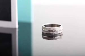 Luxury Womens Jewelry Tiffany T Two Narrow Diamond Ring A205PP300 AA146897