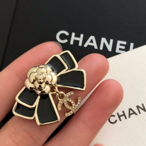 Luxury Womens Jewelry Chanel Bowknot Camellia CC Brooch A39PP130 AA146984