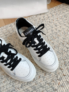 Luxury Womens Shoes Chanel Lace Up White Calfskin Sneaker 35 To 40 A136PP460 AA147130