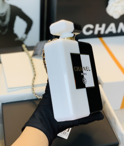 Luxury Womens Handbags Chanel No5 Perfume Bottle Clutch 16x13x5CM A118PP1500 AA147222