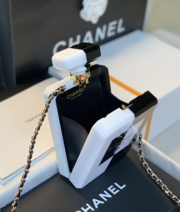 Luxury Womens Handbags Chanel No5 Perfume Bottle Clutch 16x13x5CM A118PP1500 AA147222