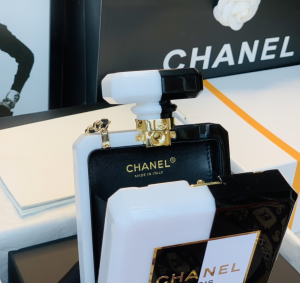 Luxury Womens Handbags Chanel No5 Perfume Bottle Clutch 16x13x5CM A118PP1500 AA147222