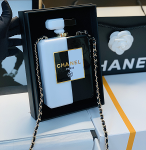 Luxury Womens Handbags Chanel No5 Perfume Bottle Clutch 16x13x5CM A118PP1500 AA147222