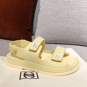 Luxury Womens Shoes Chanel Classic CC Logo Sandal Yellow 35 To 40 A136PP320 AA147229