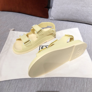 Luxury Womens Shoes Chanel Classic CC Logo Sandal Yellow 35 To 40 A136PP320 AA147229