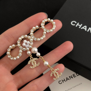Luxury Womens Jewelry Chanel Coco Pearls Brooch A39PP140 AA147272