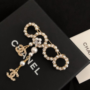Luxury Womens Jewelry Chanel Coco Pearls Brooch A39PP140 AA147272