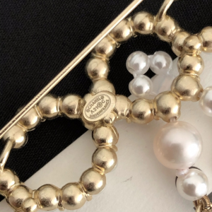 Luxury Womens Jewelry Chanel Coco Pearls Brooch A39PP140 AA147272