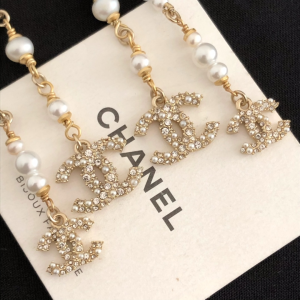 Luxury Womens Jewelry Chanel Pearls Earrings A39PP160 AA147271