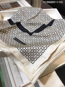 Luxury Womens Scarf Givenchy 4G Cashmere Silk Scarf White 110x110CM A151PP240 AA147431