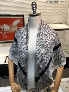 Luxury Womens Scarf Givenchy 4G Cashmere Silk Scarf White 110x110CM A151PP240 AA147431