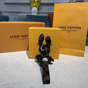 Luxury Womens Bag Charms Louis Vuitton Damier Rabbit Bag Charm A62PP130 AA147834