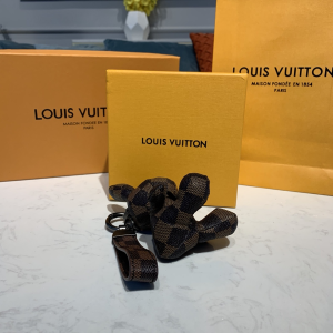 Luxury Womens Bag Charms Louis Vuitton Damier Rabbit Bag Charm A62PP130 AA147834