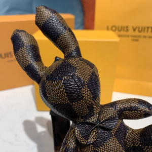Luxury Womens Bag Charms Louis Vuitton Damier Rabbit Bag Charm A62PP130 AA147834