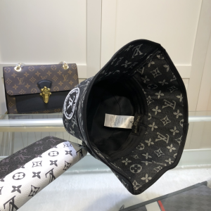 Luxury Womens Hats Louis Vuitton Denim Monogram Bucket Hat A144PP60 AA147977