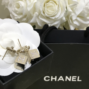 Luxury Womens Jewelry Chanel Dice CC Logo Earrings A152PP130 AA148131