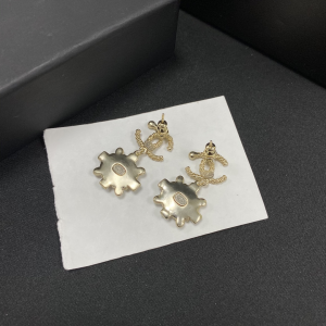 Luxury Womens Jewelry Chanel Gold CC Logo Pendant Earrings A152PP110 AA148128