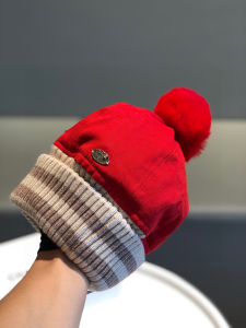Luxury Womens Hats Chanel CC Knit Winter Hat with Pom Red A190PP95 AA148263