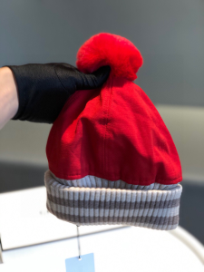 Luxury Womens Hats Chanel CC Knit Winter Hat with Pom Red A190PP95 AA148263