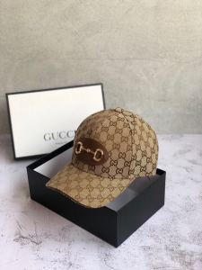 Luxury Womens Hats Gucci Horsebit GG Supreme Baseball Hat in Beige A190PP90 AA148306