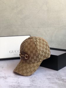 Luxury Womens Hats Gucci Horsebit GG Supreme Baseball Hat in Beige A190PP90 AA148306