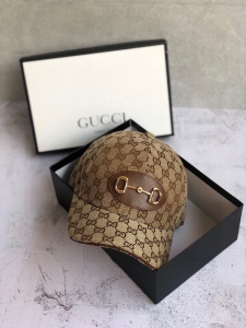 Luxury Womens Hats Gucci Horsebit GG Supreme Baseball Hat in Beige A190PP90 AA148306