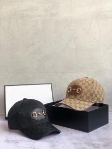 Luxury Womens Hats Gucci Horsebit GG Supreme Baseball Hat in Beige A190PP90 AA148306