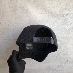 Luxury Womens Hats Gucci Horsebit GG Supreme Baseball Hat in Black A190PP90 AA148305