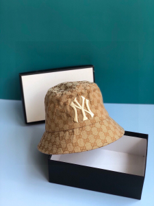 Luxury Womens Hats Gucci NY Beige GG Canvas Bucket Hat A190PP90 AA148242