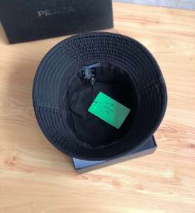 Luxury Womens Hats Prada Nylon Bucket Hat in Black A190PP105 AA148303