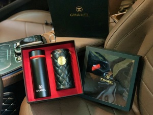 Luxury Womens Accessories Chanel Lambskin Quilted Water Bottle Black A62PP280 AA148359