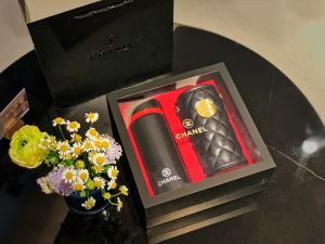 Luxury Womens Accessories Chanel Lambskin Quilted Water Bottle Black A62PP280 AA148359