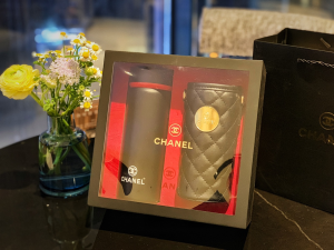 Luxury Womens Accessories Chanel Lambskin Quilted Water Bottle Black A62PP280 AA148359