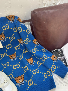 Luxury Womens Clothing Gucci Wool Teddy Bear Sweaters SML A40PP480 AA148352