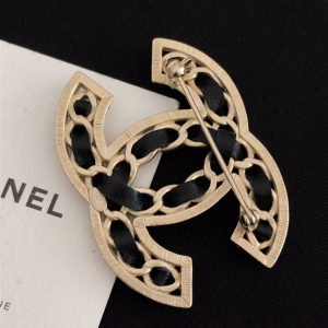Luxury Womens Jewelry Chanel Large Crystals CC Logo Brooch A39PP135 AA148348