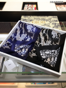 Luxury Womens Scarf Dior Oblique Cashmere Silk Scarf Black 62x180CM A151PP240 AA148643