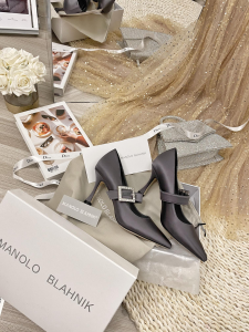 Luxury Womens Shoes Manolo Blahnik Satin Pumps in Grey 35 To 40 A151PP410 AA148855