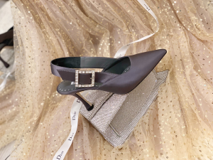 Luxury Womens Shoes Manolo Blahnik Satin Slingback in Grey 35 To 40 A151PP410 AA148850