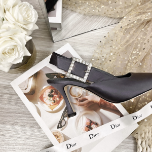 Luxury Womens Shoes Manolo Blahnik Satin Slingback in Grey 35 To 40 A151PP410 AA148850